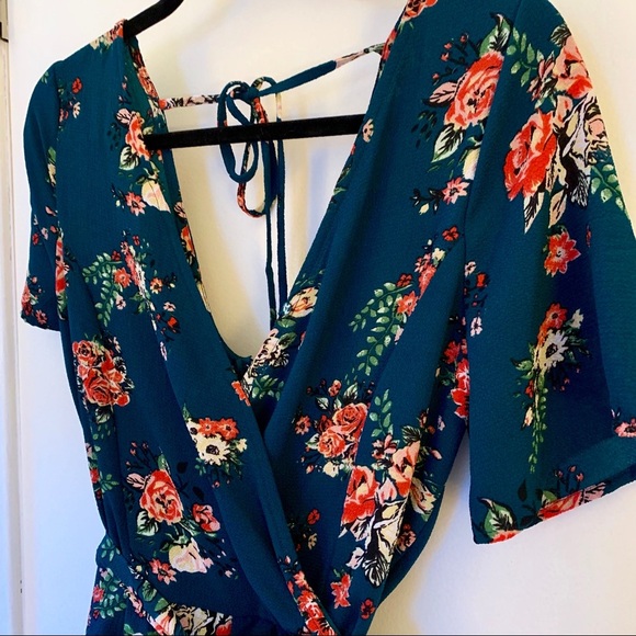 Emerald Green Floral Romper - Picture 3 of 5